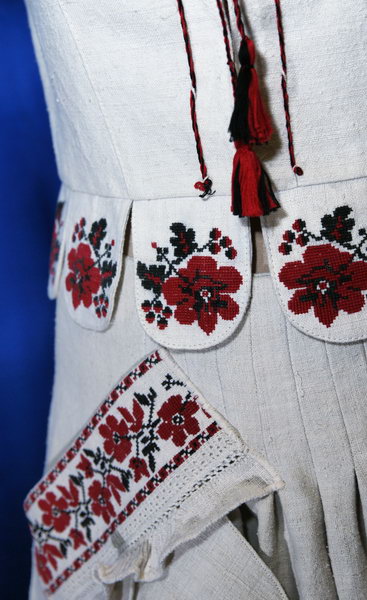 Костюм Літній - фрагмент - Фрагмент сукні жіночої  