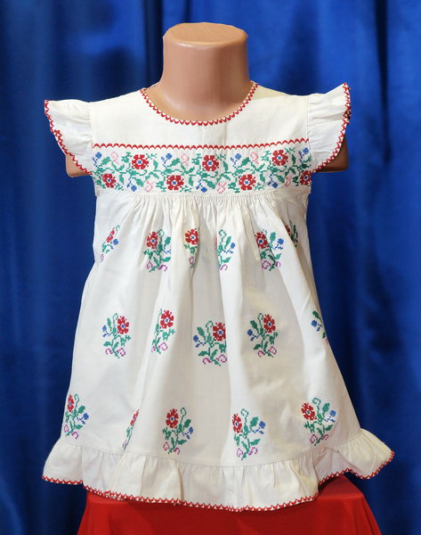 Весняний букет - Платтячко для дівчинки, льон, ручна вишивка, хрестик, пухлики