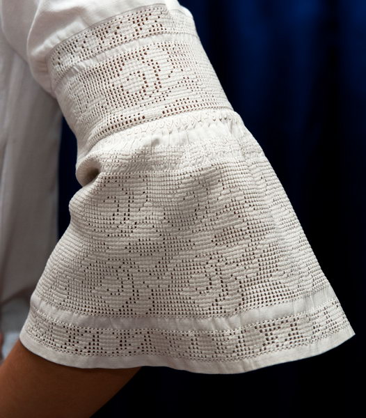 Ніжне мереживо - фрагмент - Фрагмент блузи жіночої 