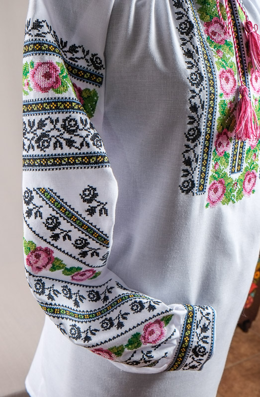 116-02 рукав - Блуза жіноча. Домоткане полотно, машина вишивка (борщівська).