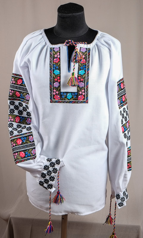 116-12 - Блуза жіноча. Домоткане полотно, машина вишивка (борщівська).