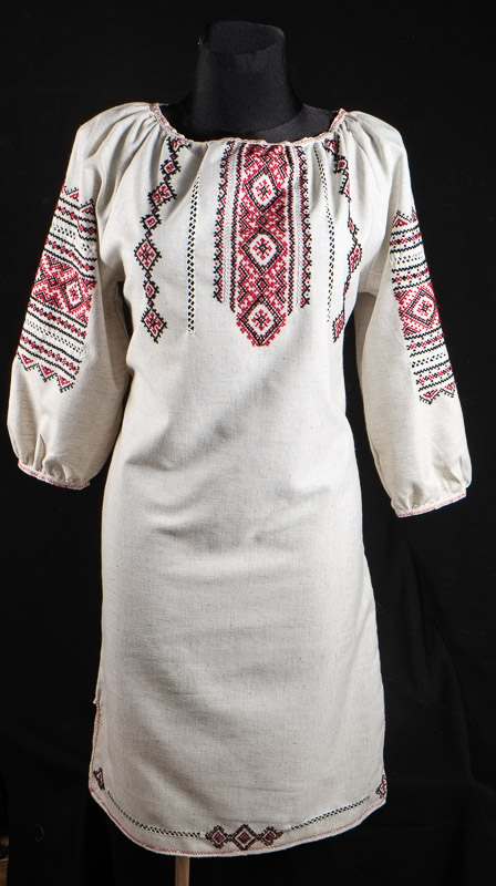 116-25 - Сукня жіноча. Натуральна тканина. Ручна вишивка.