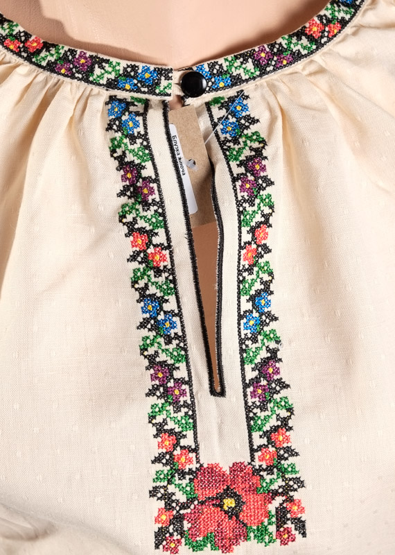 26042017-4 Фрагмент - Блуза жіноча, змішана тканина, машина вишивка
